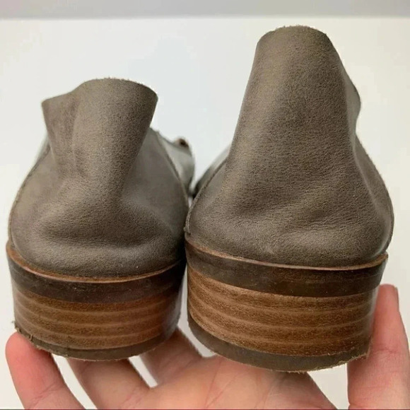 Lucky Brand Flats 7.5 38 Cahill open gray Leather - Picture 9 of 13